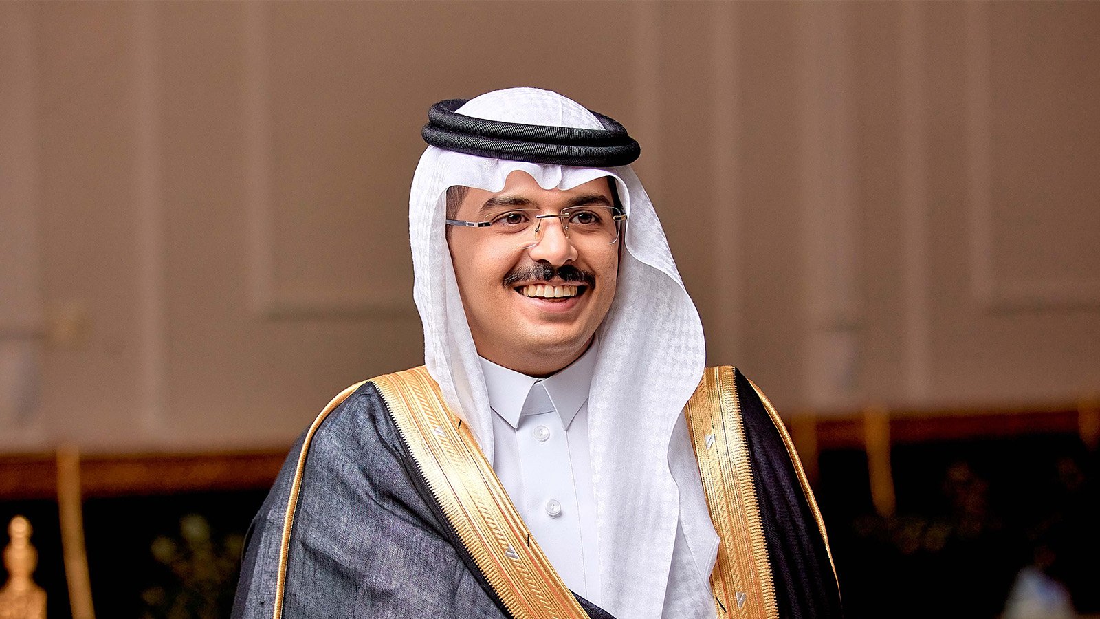 فيصل عبد العزيز الصراع