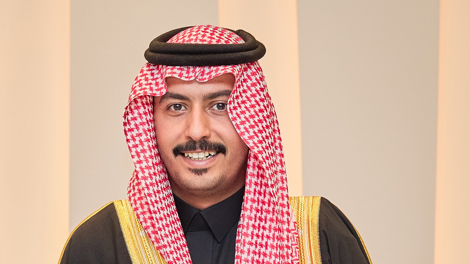 عبدالعزيز بن راشد الشهيل